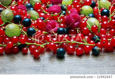 Mixed Berries background Mixed Berries background 12942847
