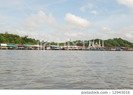 文萊河/水上飛機村（Kampong Ayl）（斯里巴加灣市/文萊） 12943016
