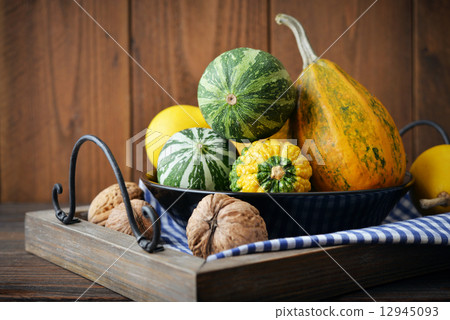 Decorative pumpkins 12945093