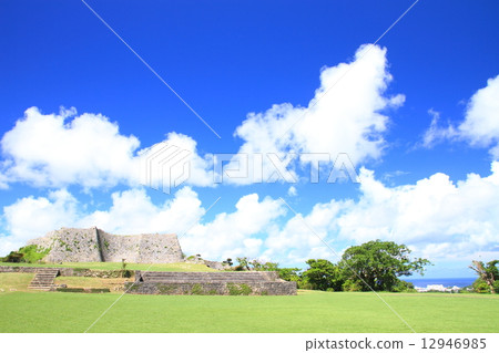 八月沖繩Nakagusuku城堡·三郭城牆 12946985