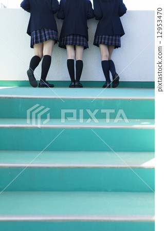 High school students chatting at the landing 12953470