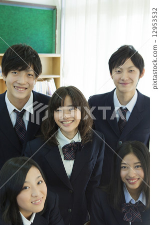 在課堂上的高中生 12953532