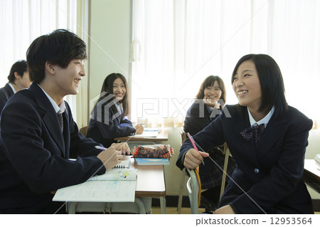 高中生上課 高中生上課 12953564