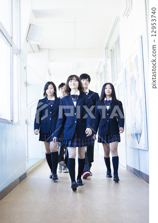 High school students walking in the hallway High school students walking in the hallway 12953740