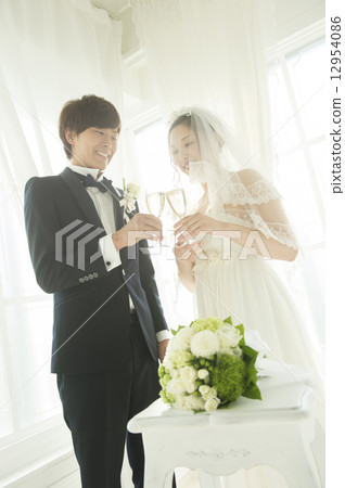 新娘和美容吐司 12954086