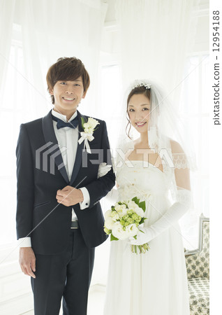 Bride and groom  12954188