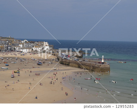 St Ives 12955283