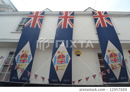 Queen Queen 12957889