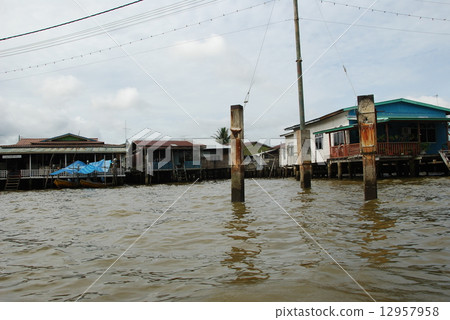 Brunei River / Seaplane Village (Kampong Ayl) (Bandar Seri Begawan / Brunei) 12957958