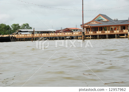 文萊河/水上飛機村（Kampong Ayl）（斯里巴加灣市/文萊） 12957962