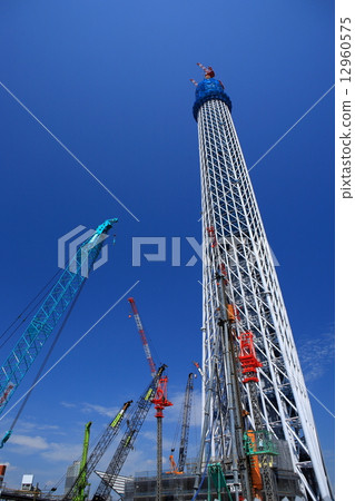 Sky tree under construction 12960575