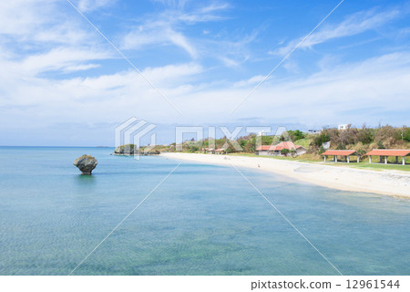 Beach in Okinawa · Kochi-gumi beach Beach in Okinawa · Kochi-gumi beach 12961544