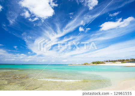 Beach of Okinawa · sandy beach Beach of Okinawa · sandy beach 12961555