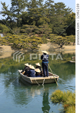 Special scenic spot "Rurin Park", Nagisan in South Lake and sightseeing ship 12962189