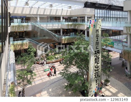 Takamatsu City Marugame-cho Shopping Street Redevelopment Building "Marugame-cho Green" Takamatsu City Marugame-cho Shopping Street Redevelopment Building "Marugame-cho Green" 12963149