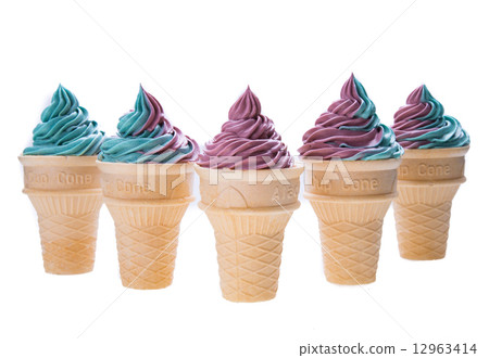 ice cream 12963414