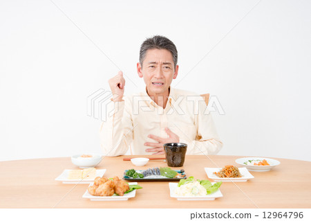 中間人 12964796