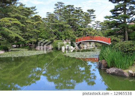 Kagawa prefecture Marugame city "Nakatsu Millenial Garden" (Marugame clan Kyogokuya's migrant daimyo garden) 12965538