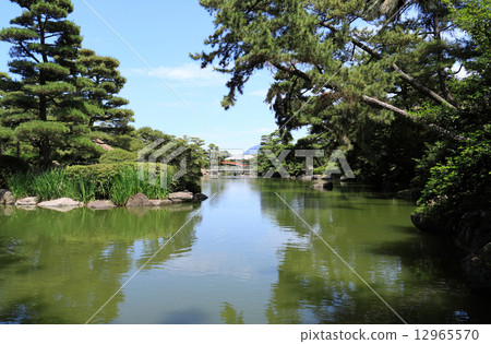 Kagawa prefecture Marugame city "Nakatsu Millenial Garden" (Marugame clan Kyogokuya's migrant daimyo garden) 12965570