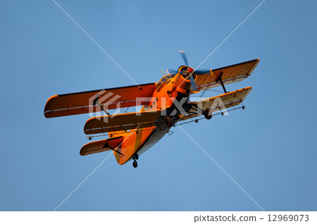 Plane Plane 12969073