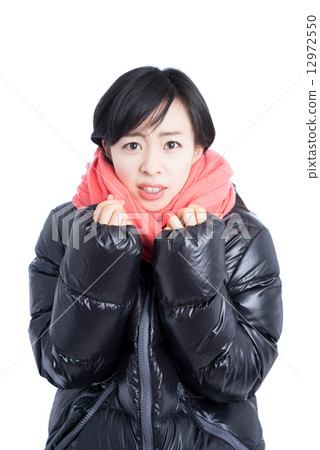 A cold woman 12972550
