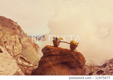 Ijen Ijen 12975677
