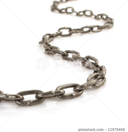 metal chain on white 12978408