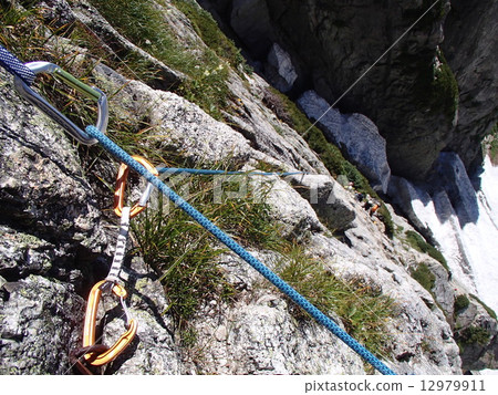 高山攀登攀岩 12979911
