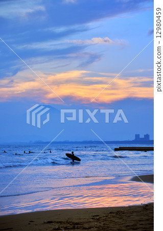 Mt. Fuji surfing 12980459