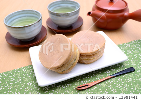 Imagawayaki Imagawayaki 12981441