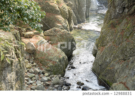 Valley of Yayaki · Magerosekyo Valley of Yayaki · Magerosekyo 12988831