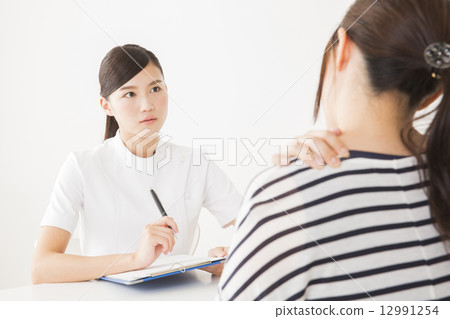 A lady in counseling A lady in counseling 12991254
