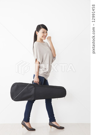 一個女人用小提琴 一個女人用小提琴 12991458