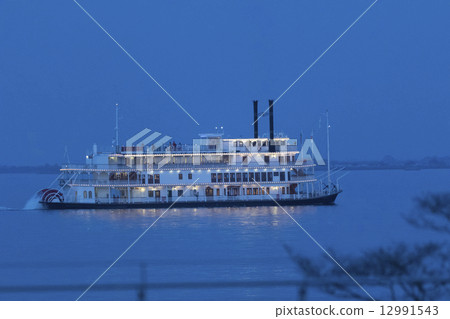 Sightseeing boat going at Lake Biwa at dusk Sightseeing boat going at Lake Biwa at dusk 12991543