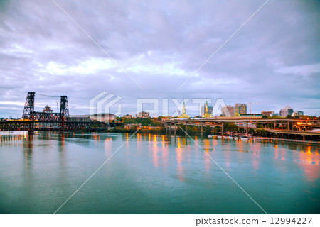 Downtown Portland cityscape at the night time 12994227