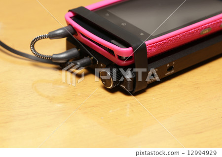 Digital player and portable amplifier 12994929