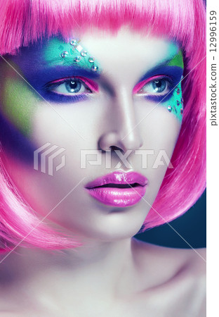 glamour woman in pink wig 12996159