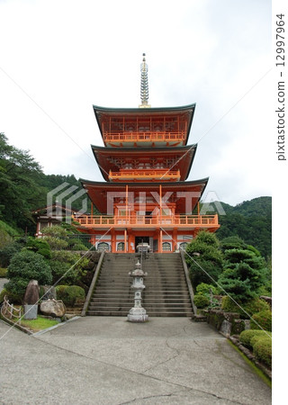 Aokagyoji(東室郡Nachikatsura-cho /和歌山縣)的“三重塔” Aokagyoji(東室郡Nachikatsura-cho /和歌山縣)的“三重塔” 12997964