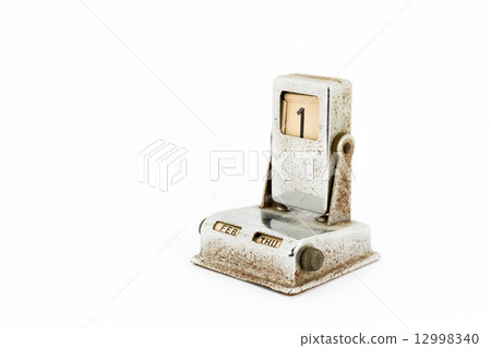 Vintage rusty flip calendar on white background Vintage rusty flip calendar on white background 12998340