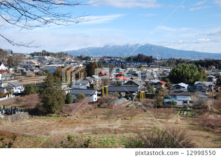 從Minowa城堡(群馬縣高崎市的Minosato町)看榛名 從Minowa城堡(群馬縣高崎市的Minosato町)看榛名 12998550