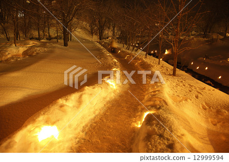 Snow light path 12999594