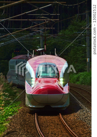 Shinkansen Komachi 13002512
