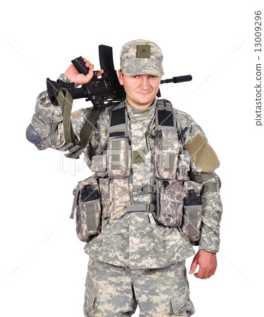us soldier with rifle 13009296