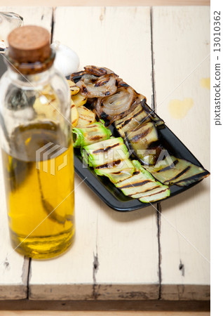 grilled assorted vegetables grilled assorted vegetables 13010362