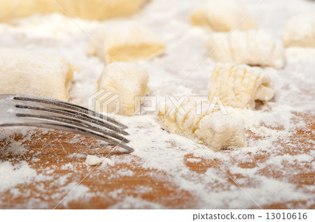 making fresh Italian potato gnocchi making fresh Italian potato gnocchi 13010616