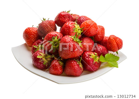 Strawberry in the bowl Strawberry in the bowl 13012734