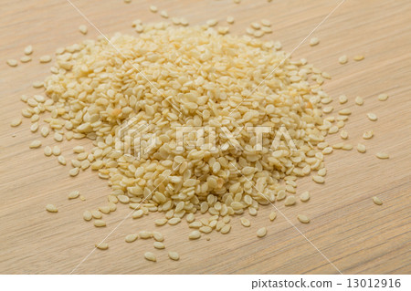 Sesame seeds Sesame seeds 13012916