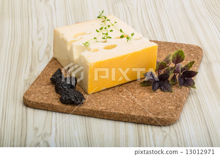 Cheese maasdam Cheese maasdam 13012971