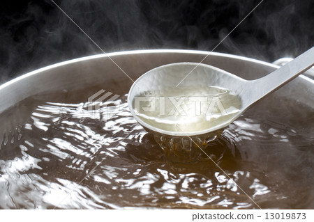 Soup stock 13019873