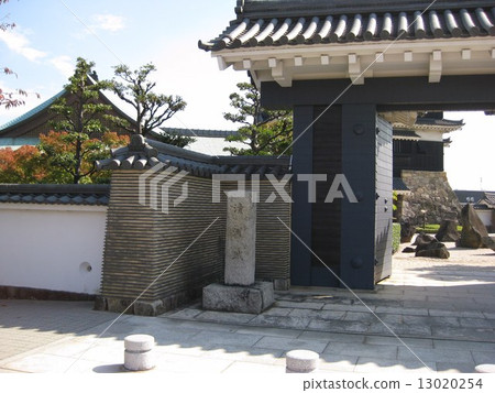 Cheongju城堡在早期的秋天 13020254